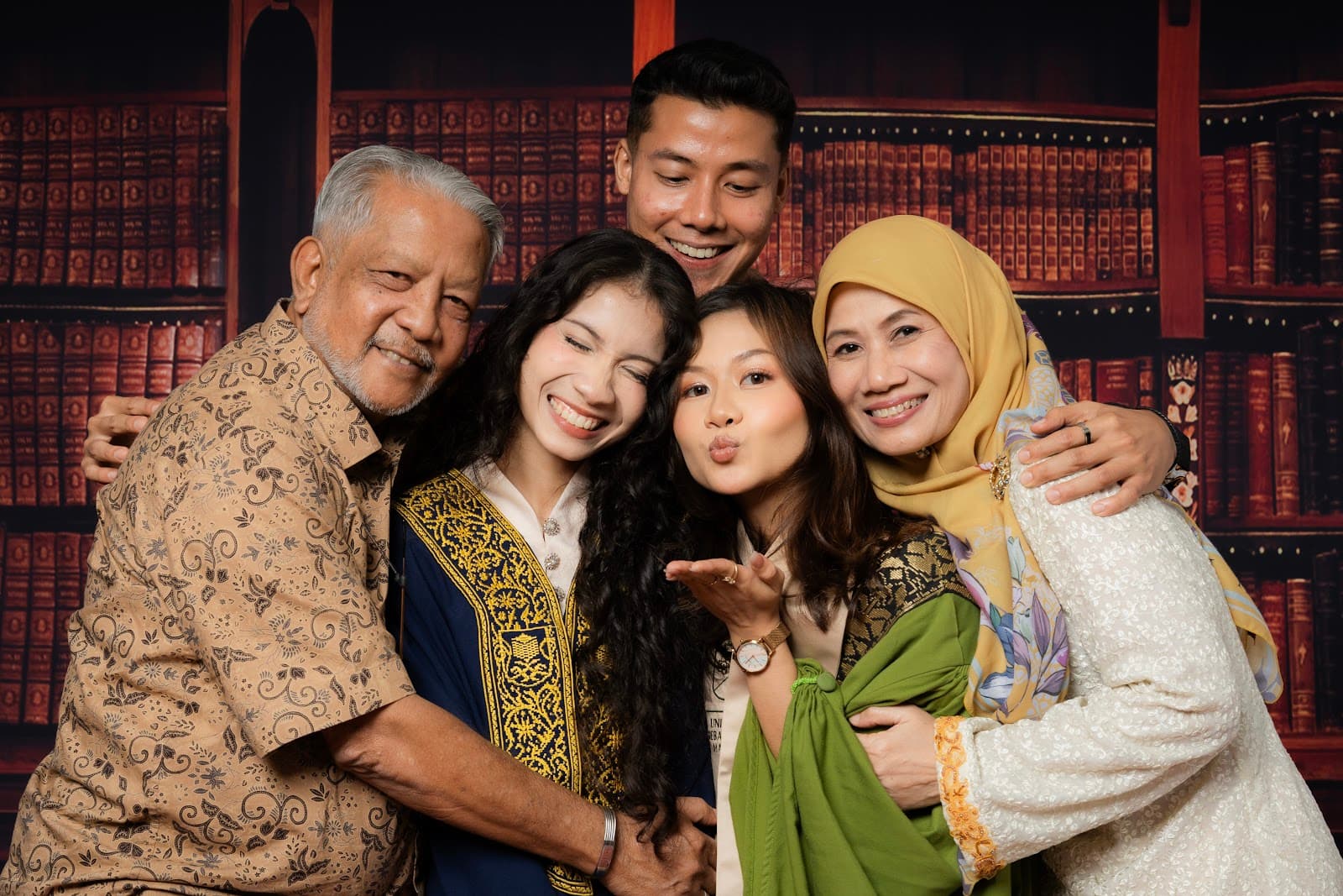 Photo from DHIYA AMYRA's Google review